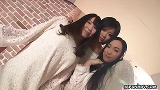 Duo hot Asian sluts getting their pussies eaten